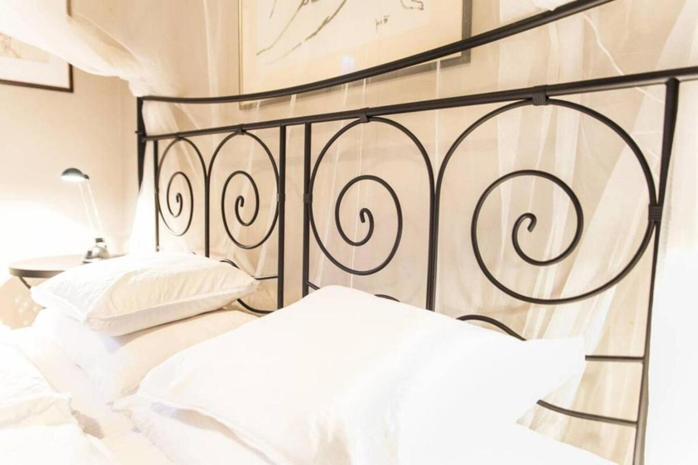 House Maharac With 3 Apartments Till 18 Persons 캄노 외부 사진