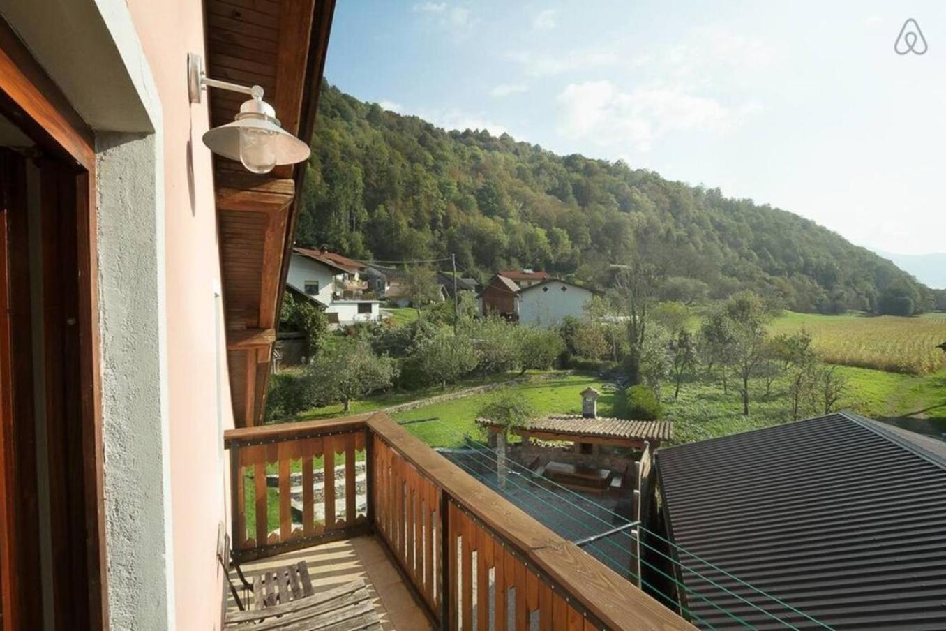 House Maharac With 3 Apartments Till 18 Persons 캄노 외부 사진