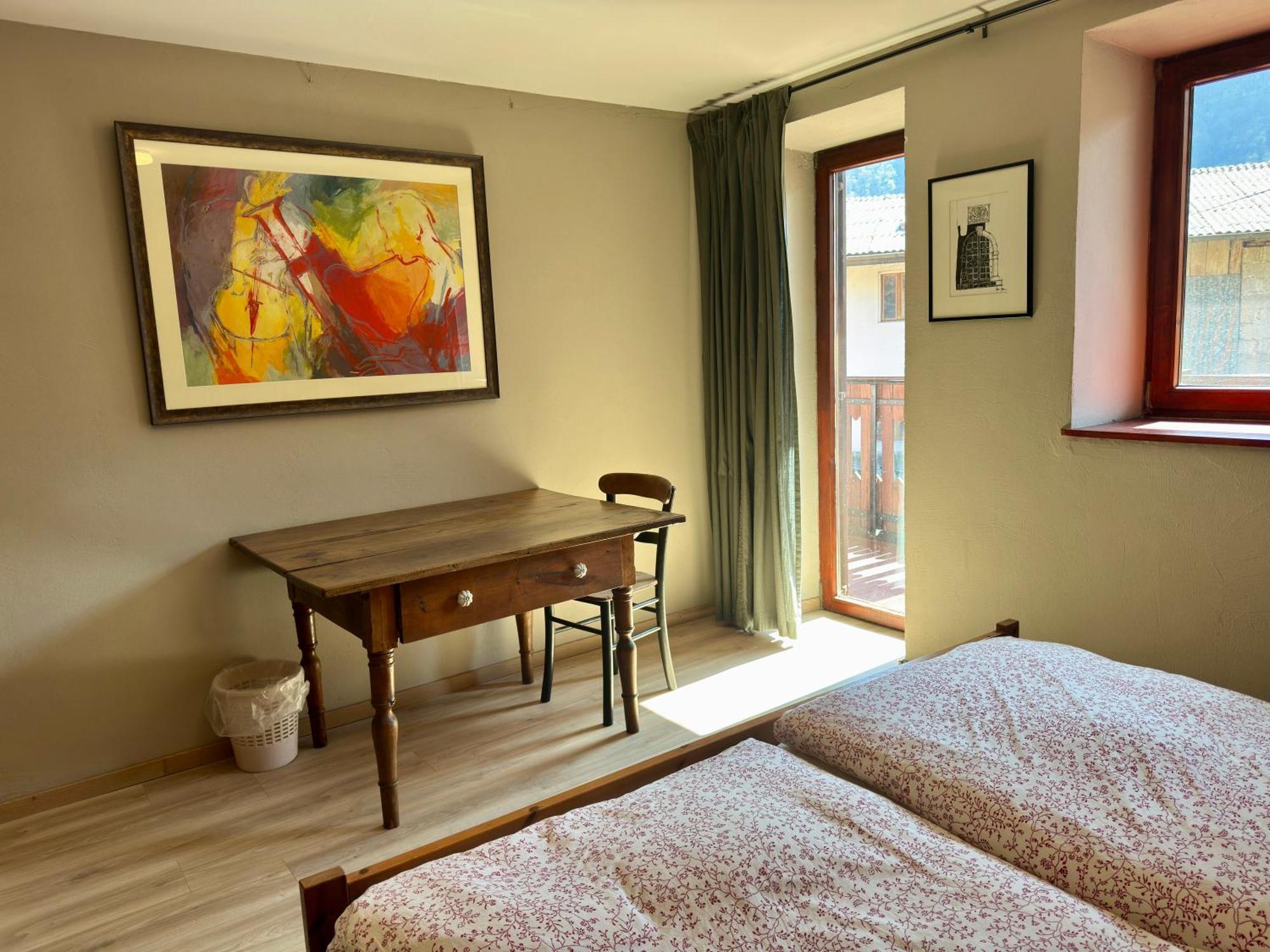 House Maharac With 3 Apartments Till 18 Persons 캄노 외부 사진
